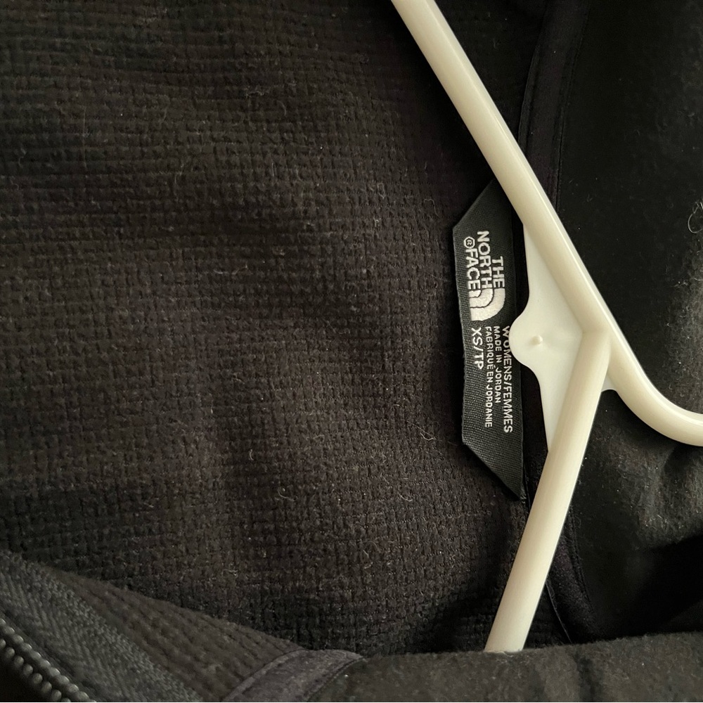 North face jacket - Picture 2 of 3